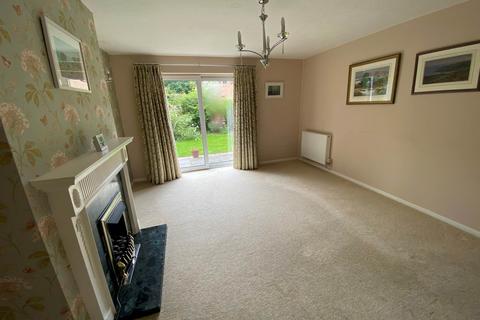 27 Thames Drive, Taunton, TA1 2NL