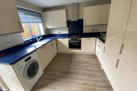 27 Thames Drive, Taunton, TA1 2NL