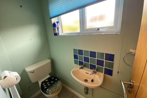 27 Thames Drive, Taunton, TA1 2NL