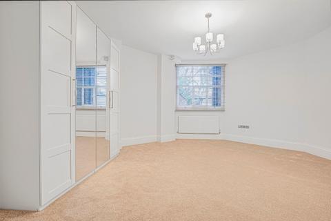 4 bedroom apartment to rent, Oakwood Court London W14