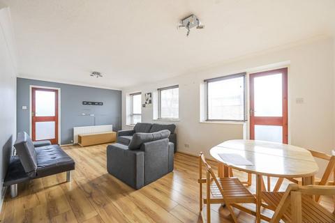 2 bedroom flat to rent, Horseshoe Close, Isle Of Dogs, London, E14