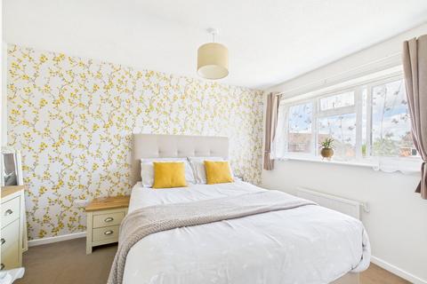 6 Woodpecker Road, Podsmead, Gloucester, GL2 5FF