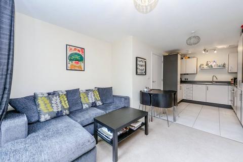 2 bedroom flat to rent, Pooles Park, Finsbury Park, London, N4