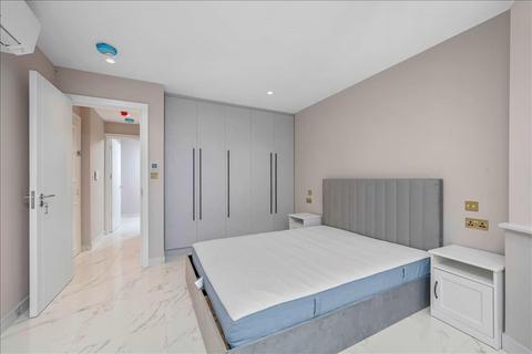 2 bedroom flat to rent, Kingsbury Road , London, NW9