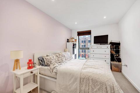 1 bedroom flat for sale, Essian Street, Stepney, London, E1