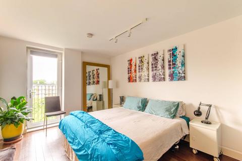 2 bedroom flat to rent, Durant Street, E2, Columbia Road, London, E2