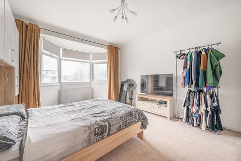 54 Southfields, London, NW4 4NB