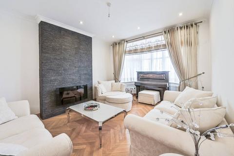 54 Southfields, London, NW4 4NB