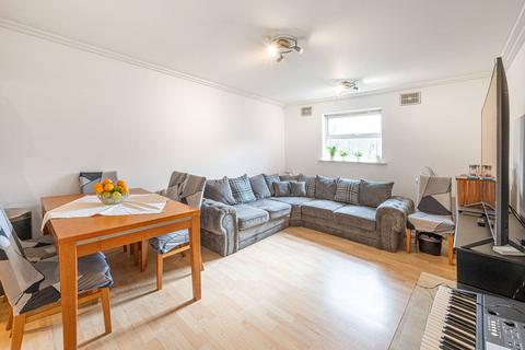 2 bedroom flat for sale, Wilshaw Close, Hendon, London, NW4