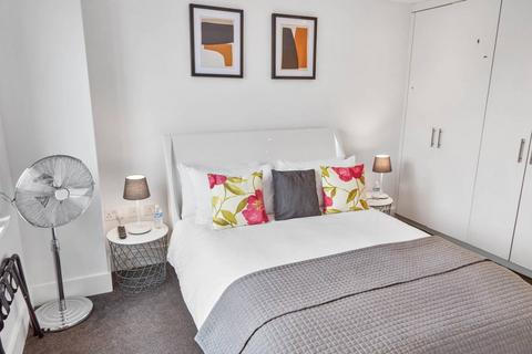 2 bedroom flat for sale - The Piazza Residences, Covent Garden, London, WC2R