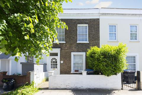 3 bedroom terraced house to rent, Hartfield Crescent, WIMBLEDON SW19