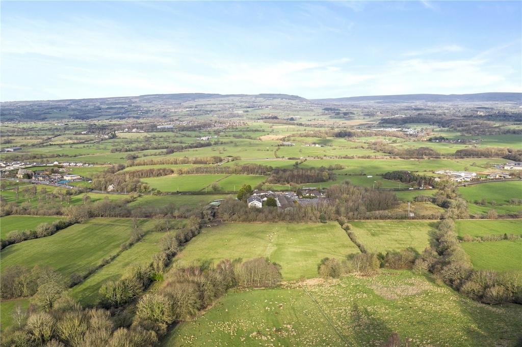 Billington, Clitheroe BB7 3 bed detached house for sale £650,000