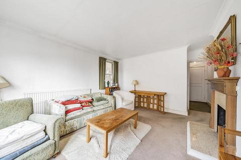 Flat 2, 24 Wandsworth Bridge Road, London, SW6 2TJ