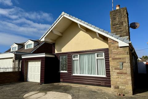 3 bedroom detached bungalow for sale, Queensbury Road, Thornton-Cleveleys FY5