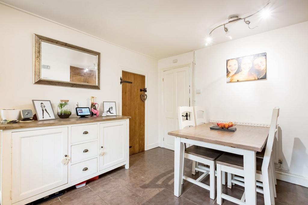 Chipping Sodbury, Bristol BS37 3 bed cottage for sale £299,950