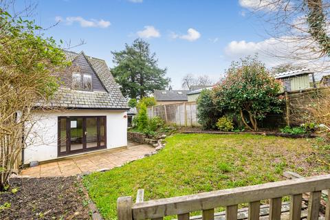 7 Riverside, Totnes, TQ9 5JB