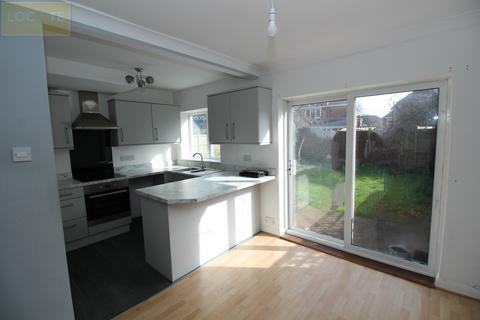 3 bedroom end of terrace house for sale - Wycombe Close Davyhulme