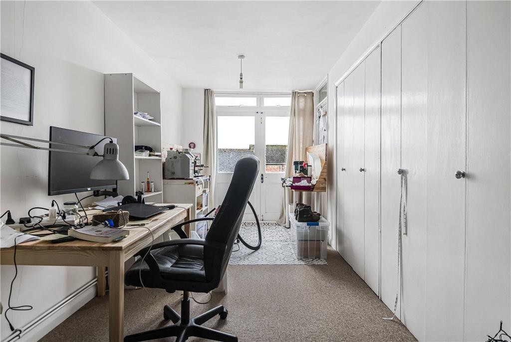 298 Bedroom