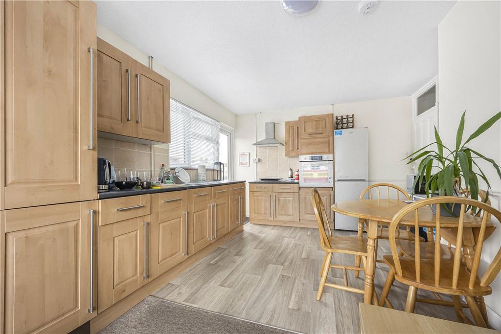 300a Kitchen