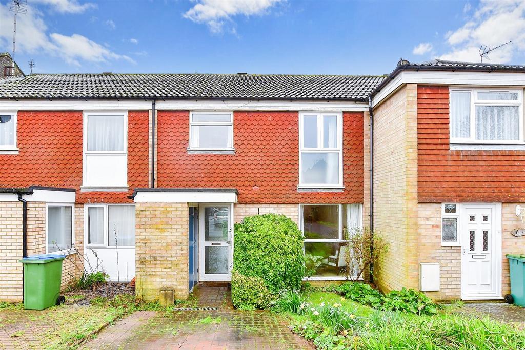 Thelton Avenue, Broadbridge Heath, West Sussex 3 bed terraced house for