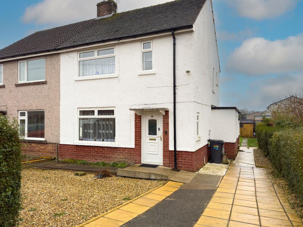 Aysgarth Avenue, Lightcliffe, HX3 8UZ 2 bed semidetached house for