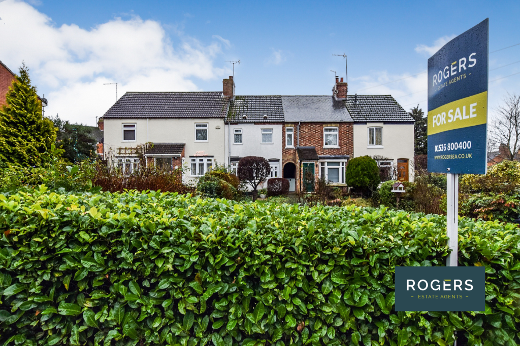 Finedon, Wellingborough NN9 2 bed terraced house for sale £140,000