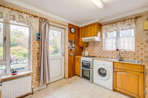 2 bedroom bungalow for sale - Uplands Avenue, Hitchin, Hertfordshire, SG4