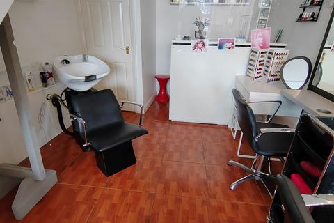 Hairdresser and barber shop to rent, Dudden Hill Lane, Dollis Hill, London NW10