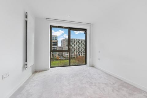 1 bedroom apartment for sale, Pendant Court, Royal Wharf, E16.