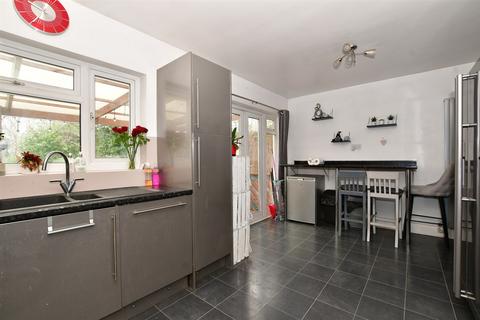 13 Meadowview Road, Epsom, KT19 9TS