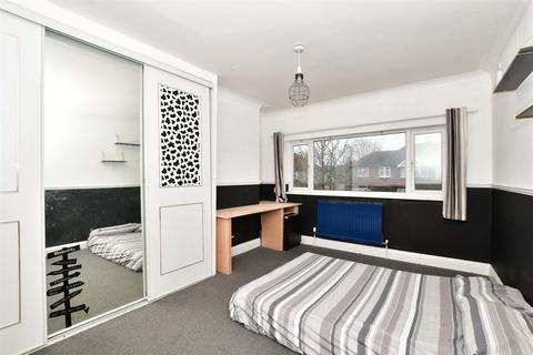 13 Meadowview Road, Epsom, KT19 9TS