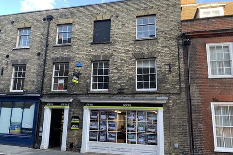 Retail property (high street) to rent, Bury St. Edmunds IP33