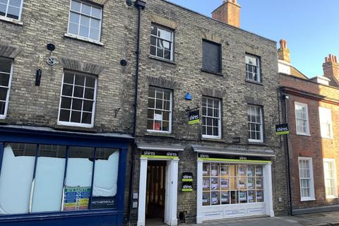 Retail property (high street) to rent, Bury St. Edmunds IP33