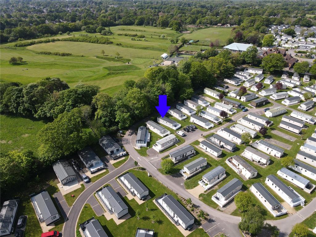 sycamore-hoburne-bashley-holiday-3-bed-park-home-for-sale-55-995