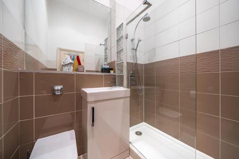 4 bedroom flat for sale, Princess Park Manor,  Royal Drive,  London,  N11,  N11