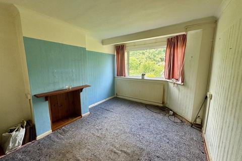 1 bedroom ground floor maisonette for sale, Onslow Gardens, South Woodford