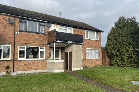 12 Cherrydown Walk, Romford, RM7 8HJ