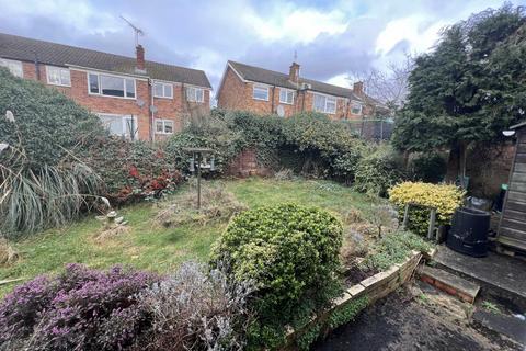 12 Cherrydown Walk, Romford, RM7 8HJ