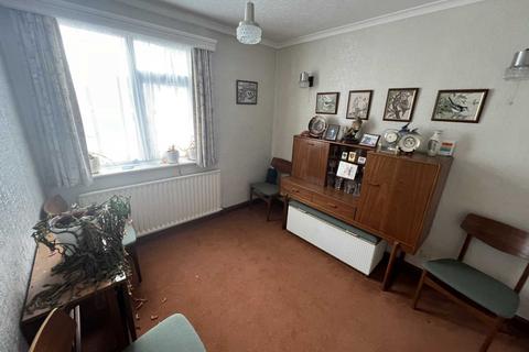 12 Cherrydown Walk, Romford, RM7 8HJ