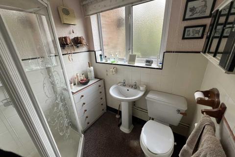 12 Cherrydown Walk, Romford, RM7 8HJ