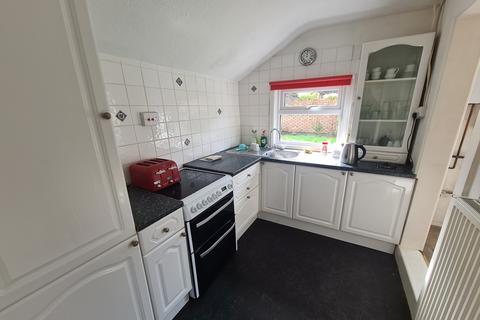 2 bedroom detached bungalow for sale, Bolhinton Avenue, Marchwood SO40