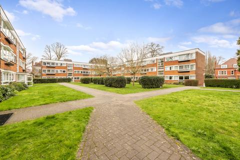 2 bedroom flat for sale, Charmouth Court, Kings Road, Richmond, Surrey