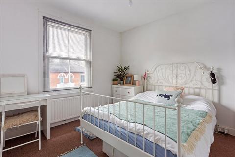3 Cheselden Road, Guildford, GU1 3SB