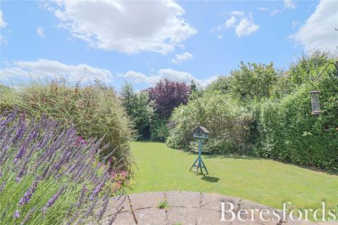 2 bedroom bungalow for sale, High Fields, Dunmow, CM6