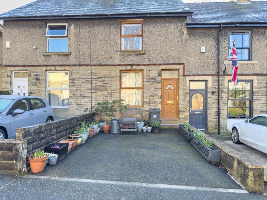 Highfield Avenue, Bailiff Bridge, HD6 4EB 2 bed semidetached house for