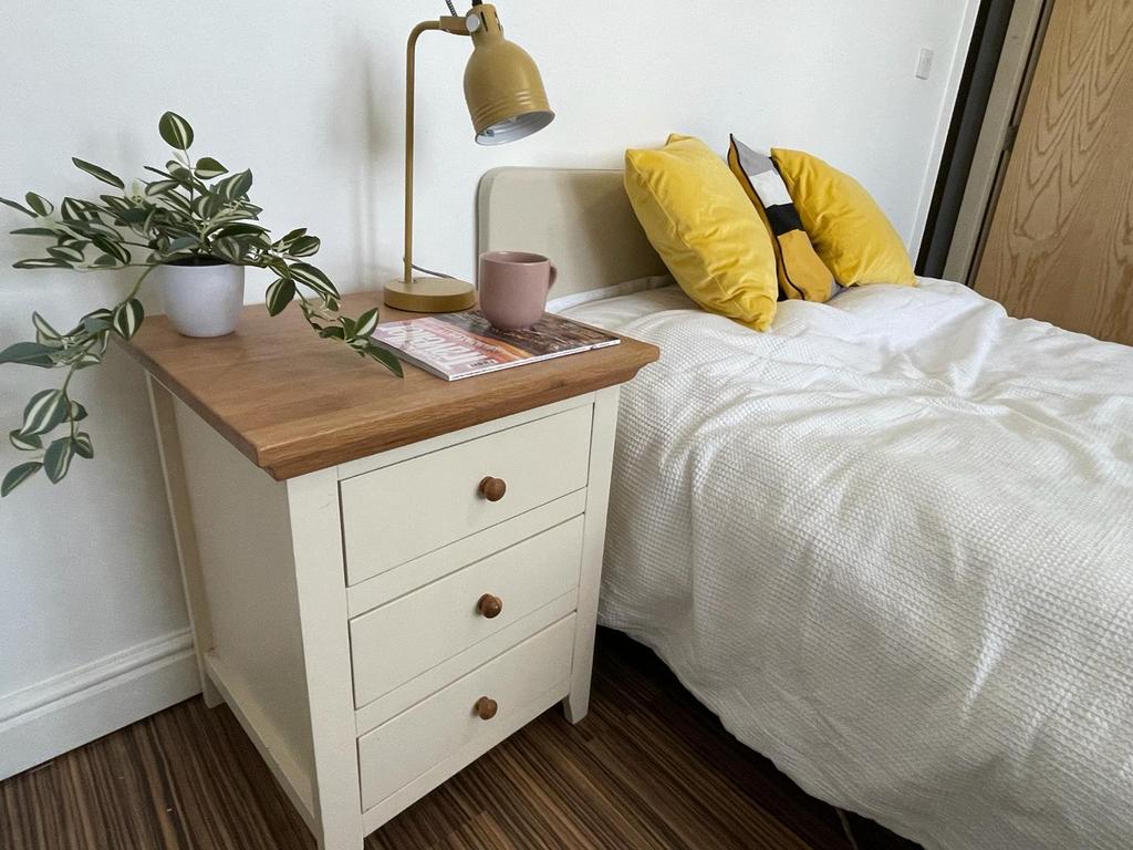 Room 1
