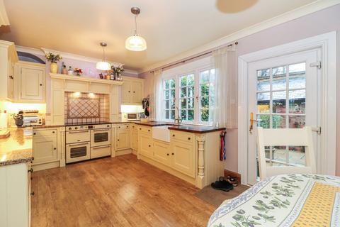 3 bedroom house for sale, Nightingales Lane, Chalfont St. Giles, HP8