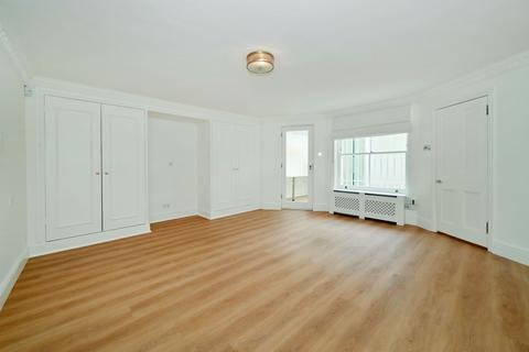 3 bedroom apartment to rent, Ladbroke Gardens, W11
