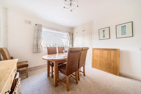 15 Dixton Close, Monmouth, NP25 3HE