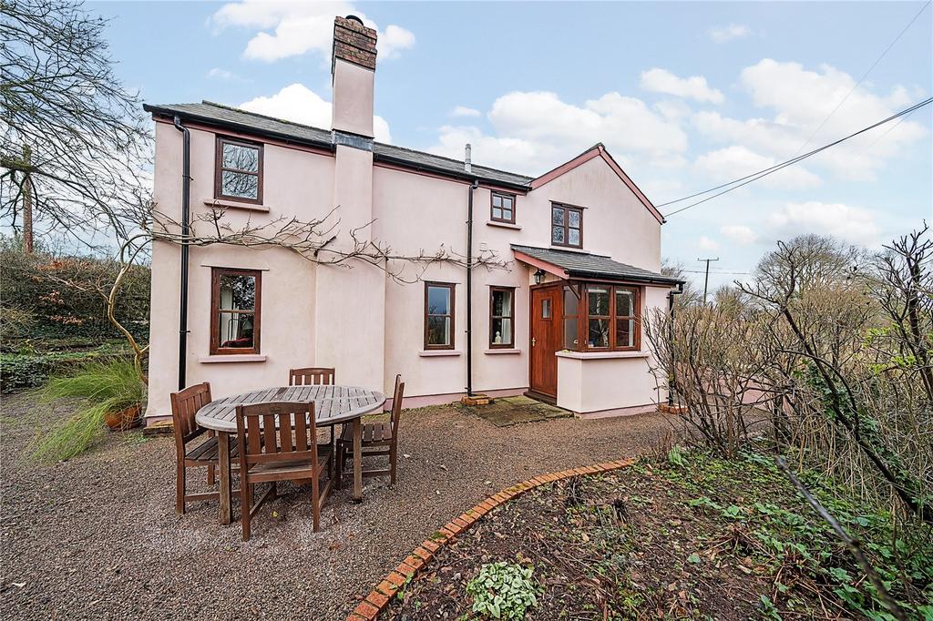 The Walks, Llandenny, Usk, Monmouthshire, NP15 4 bed detached house for